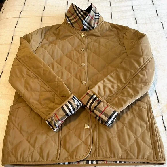 Like New! Quilted Barn Jacket with Corduroy Collar and Plaid Lining | Size XS-S - Picture 10 of 10